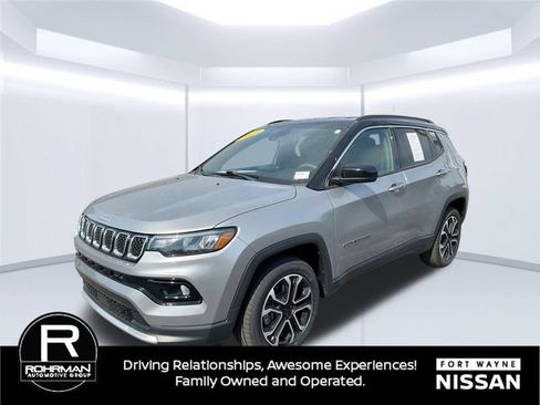 Used 2023 Jeep Compass Limited AWD/4WD image 1