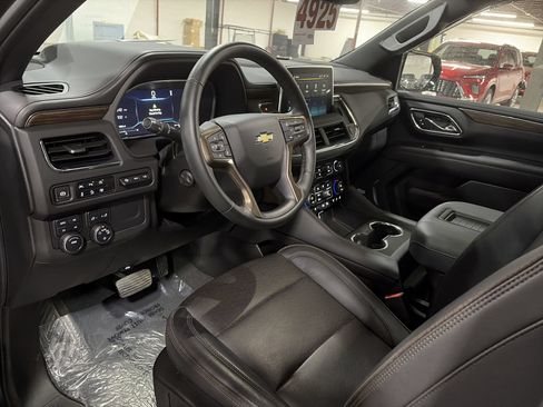 Used 2023 Chevrolet Tahoe High Country AWD/4WD image 11