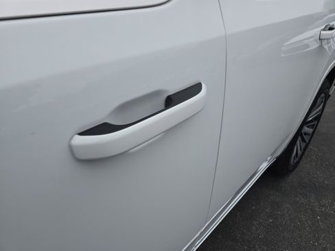 Used 2022 Jeep Grand Wagoneer Series III image 13