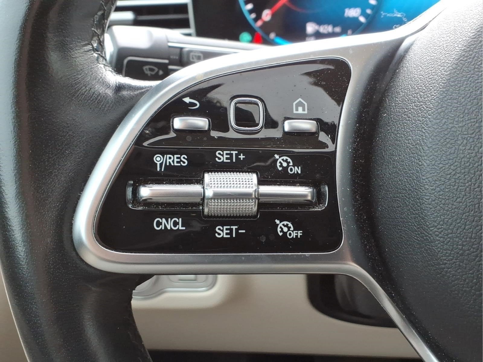 Certified 2022 Mercedes-Benz GLS 450 4MATIC image 15