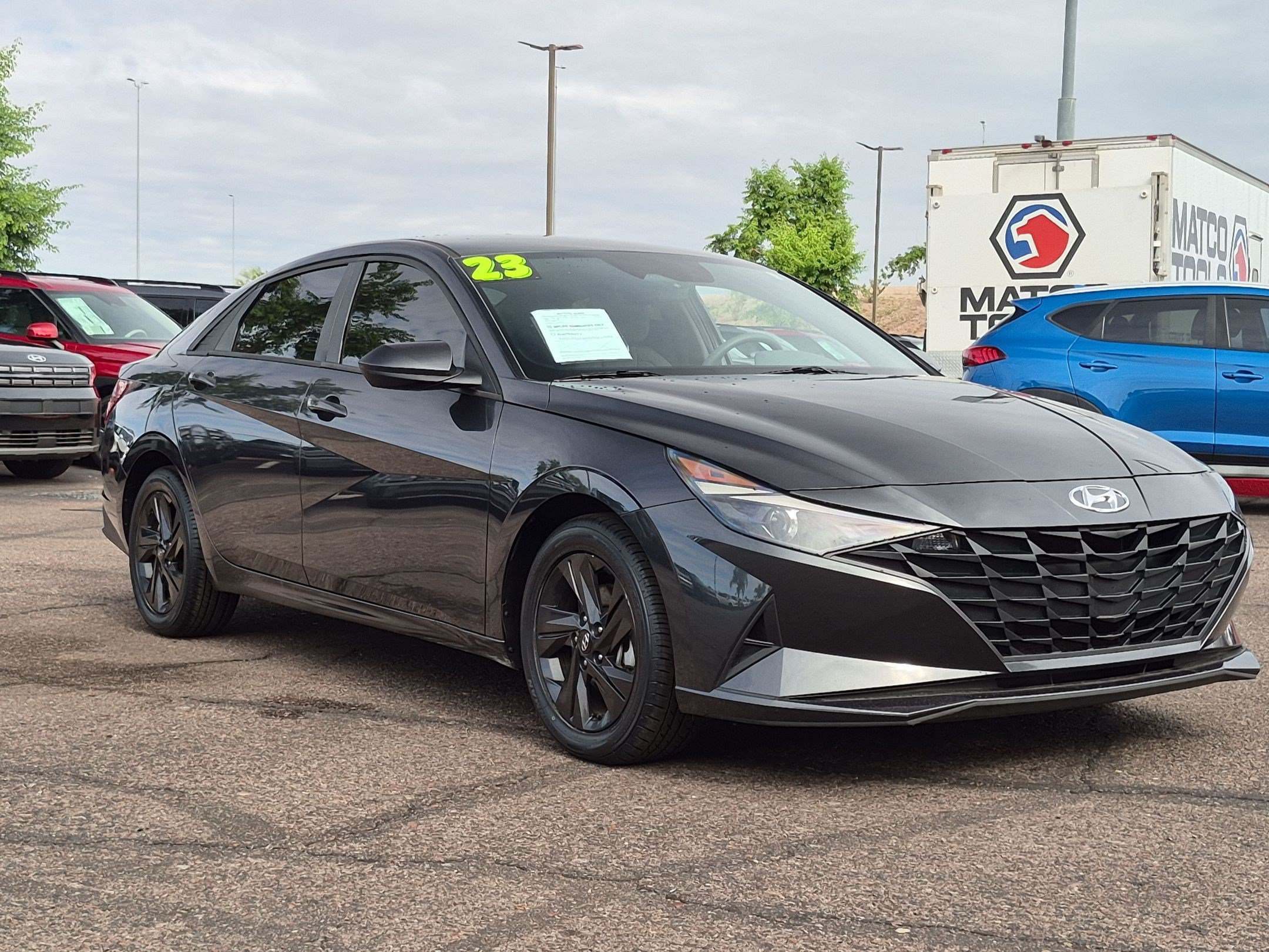 Used 2023 Hyundai Elantra SEL FWD image 3