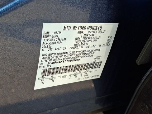 Used 2018 Ford Edge Titanium w/ Equipment Group 301A AWD/4WD image 31