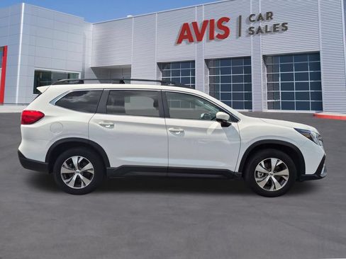Used 2025 Subaru Ascent Premium AWD/4WD image 5