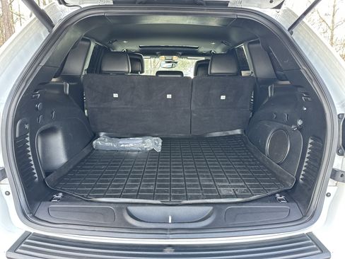 Used 2022 Jeep Grand Cherokee Laredo X image 20