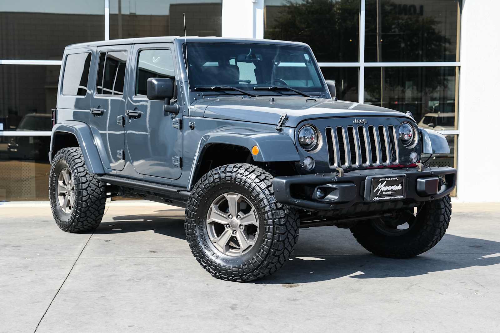 Used 2018 Jeep Wrangler Unlimited Sport AWD/4WD image 5