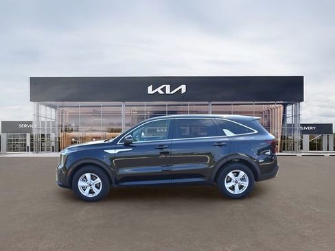New 2025 Kia Sorento LX FWD image 7