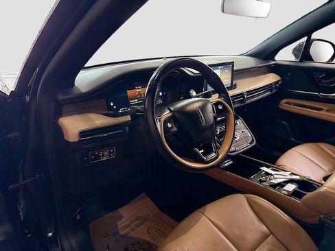 Used 2021 Lincoln Corsair Reserve w/ Equipment Group 201A image 10