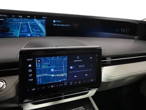 New 2026 Lincoln Nautilus Reserve AWD/4WD image 25