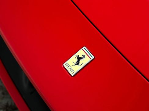 Used 2021 Ferrari F8 Tributo RWD image 18