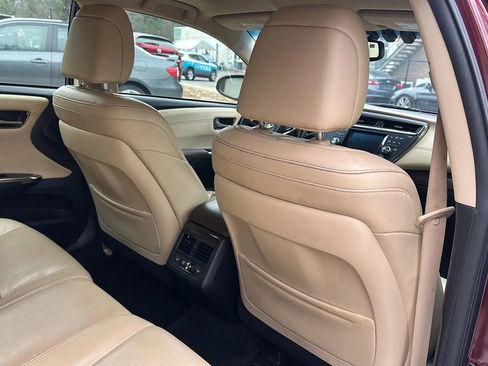 Used 2013 Toyota Avalon Limited image 18