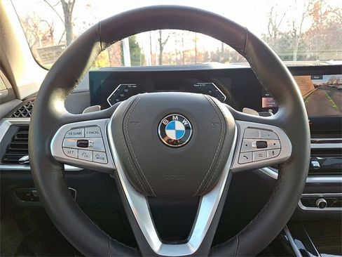 Used 2023 BMW X7 xDrive40i w/ Executive Package image 21