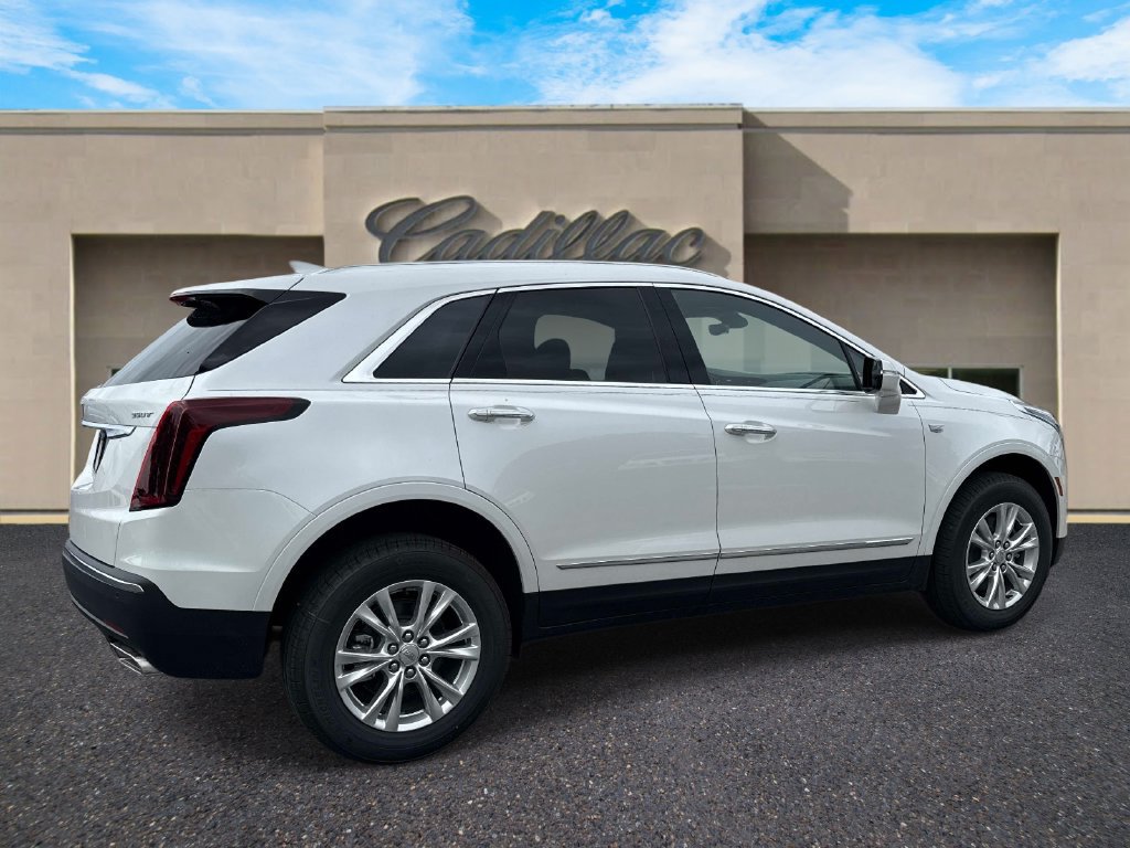 New 2026 Cadillac XT5 Luxury AWD/4WD image 3
