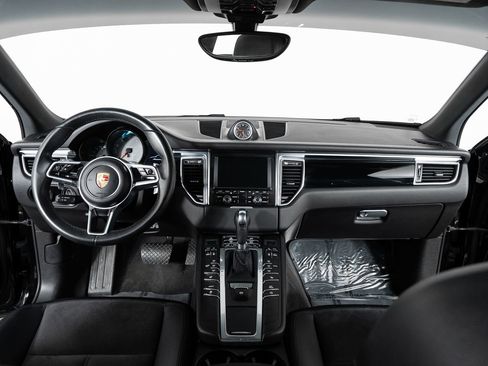 Used 2016 Porsche Macan S image 30