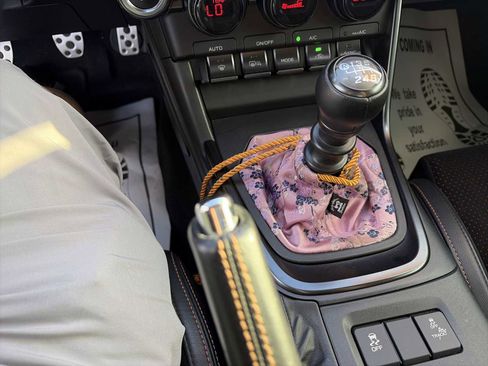 Used 2023 Toyota GR86 10th Anniversary SE image 20