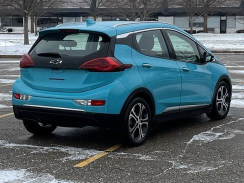 Used 2021 Chevrolet Bolt Premier w/ Infotainment Package image 7