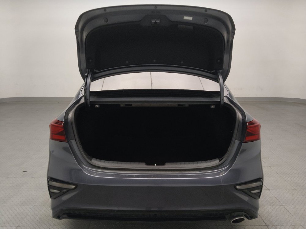 Used 2021 Kia Forte LXS FWD image 29