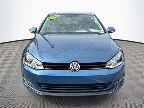 Used 2016 Volkswagen Golf SE image 2