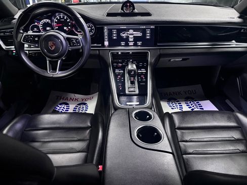 Used 2018 Porsche Panamera 4 image 20
