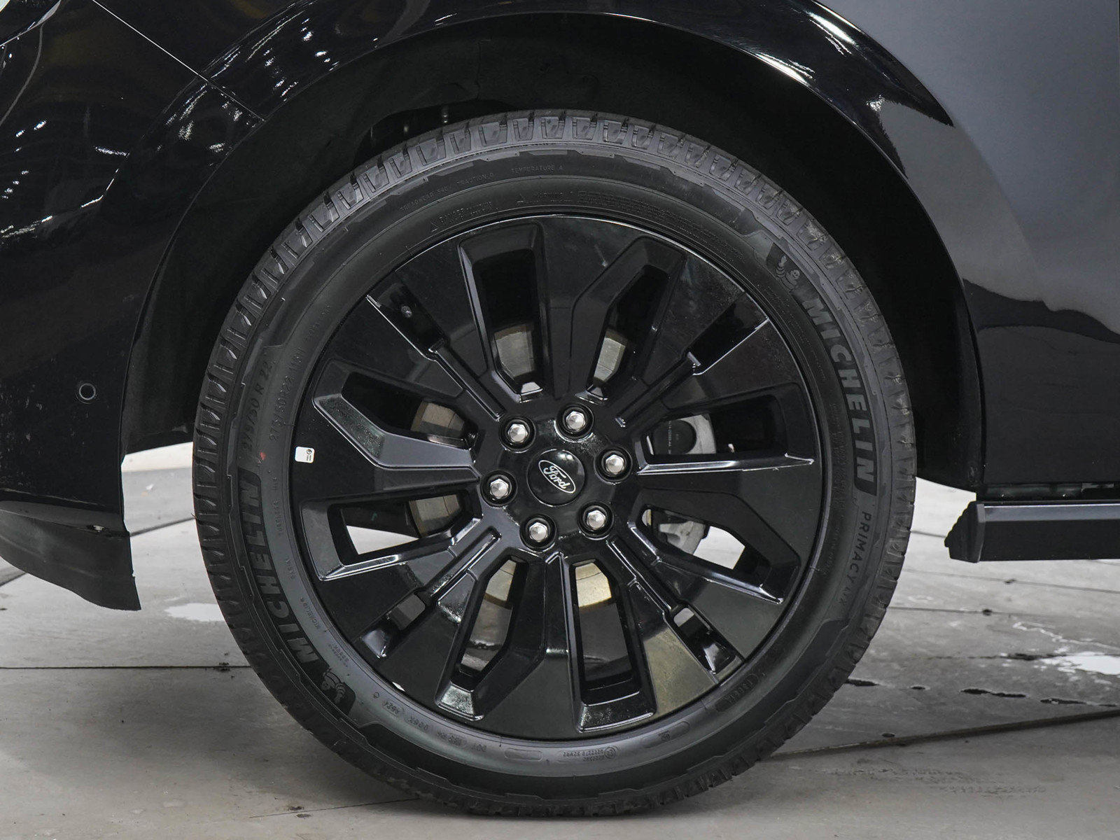 Used 2025 Ford Expedition Max Platinum w/ Stealth Appearance Package AWD/4WD image 33