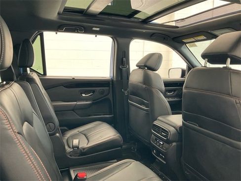 Certified 2023 Honda Pilot TrailSport image 28