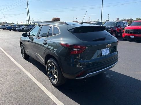 New 2026 Chevrolet Trax LT w/ LT Convenience Package FWD image 25