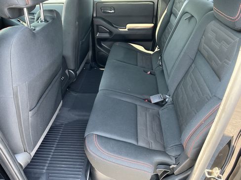 Used 2022 Nissan Frontier PRO-4X w/ Technology Package image 23