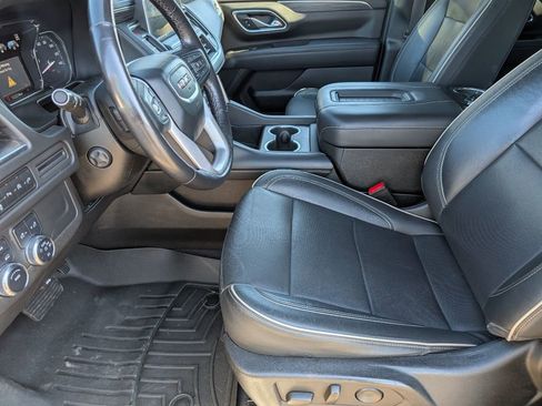 Used 2021 GMC Yukon SLT w/ SLT Premium Package image 8