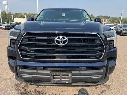 Used 2023 Toyota Sequoia SR5 w/ SR5 Premium Package AWD/4WD image 7