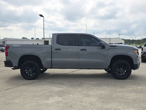 Used 2025 Chevrolet Silverado 1500 Custom Trail Boss AWD/4WD image 6
