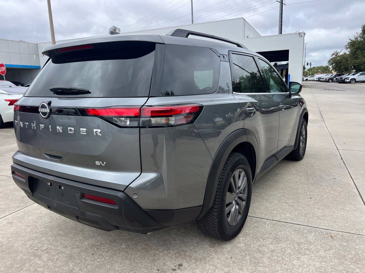 Used 2024 Nissan Pathfinder SV w/ Cargo Package FWD image 8