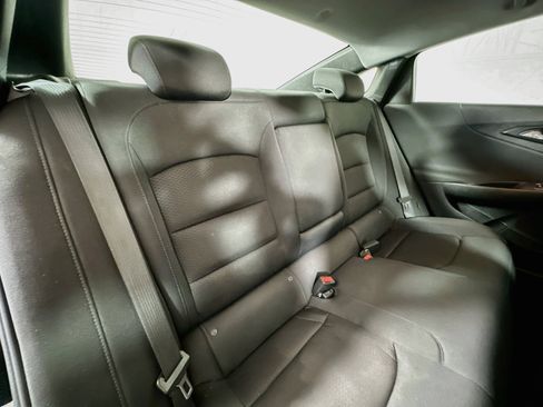 Used 2021 Chevrolet Malibu LT FWD image 24