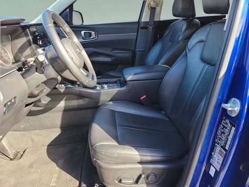 Used 2021 Kia Sorento S image 25