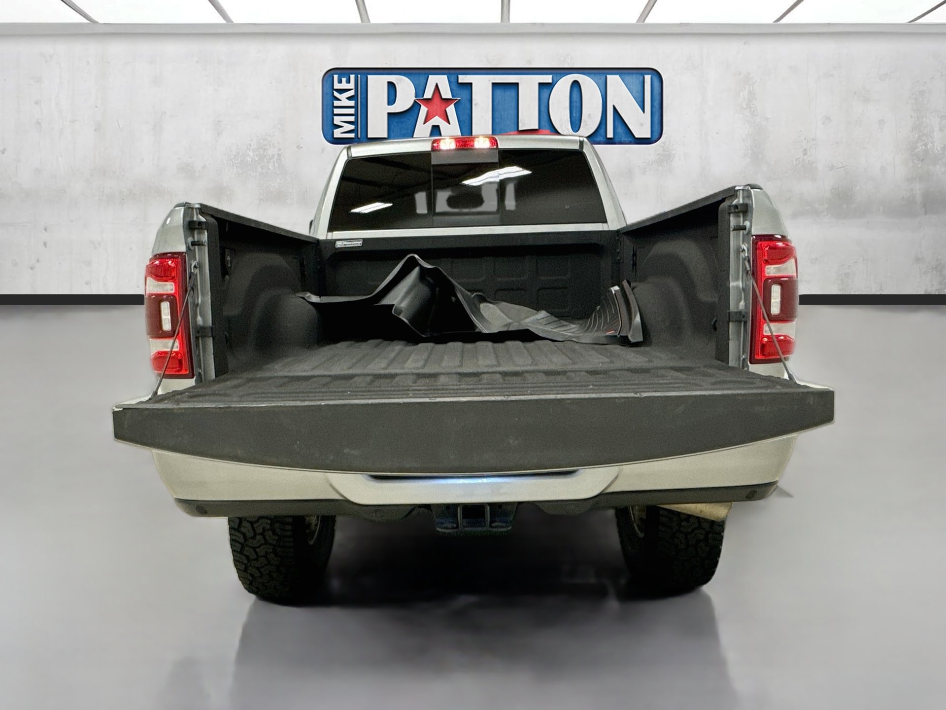 Used 2024 RAM 2500 Laramie AWD/4WD image 27