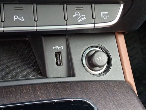 Certified 2022 Audi Q5 2.0T Premium Plus image 25