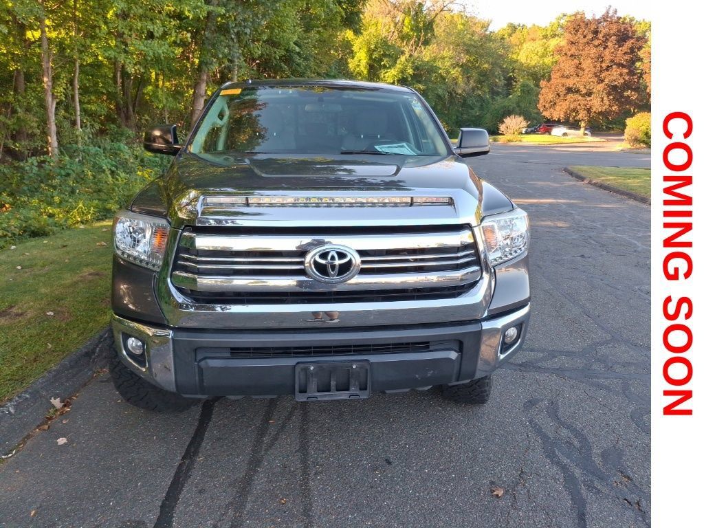 Used 2016 Toyota Tundra SR5 AWD/4WD image 3