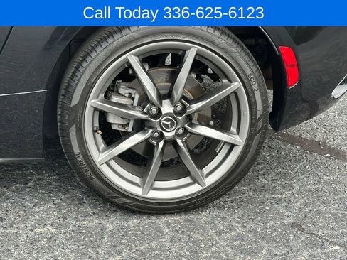 Used 2023 MAZDA MX-5 Miata Grand Touring RWD image 13