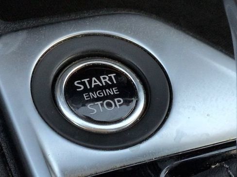 Used 2024 Nissan Sentra SV FWD image 25