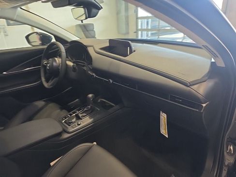 New 2026 MAZDA CX-30 AWD 2.5 S w/ Select Sport Pkg image 17