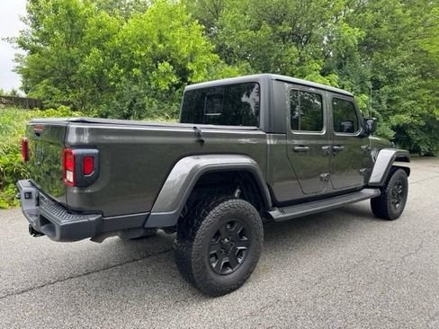 Used 2023 Jeep Gladiator Sport AWD/4WD image 5
