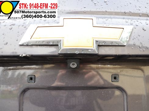 Used 2015 Chevrolet Suburban LTZ image 19