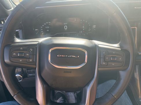 Used 2023 GMC Yukon Denali Ultimate AWD/4WD image 28