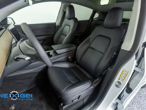 Used 2022 Tesla Model Y Performance AWD/4WD image 22