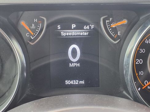 Used 2021 Jeep Gladiator Sport image 12