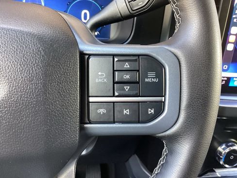 Used 2025 Ford F250 Lariat w/ Black Appearance Package AWD/4WD image 46