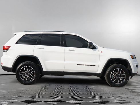 Used 2021 Jeep Grand Cherokee Trailhawk w/ Trailhawk Luxury Group AWD/4WD image 4