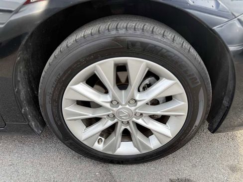 Used 2015 Lexus ES 300h Hybrid image 27