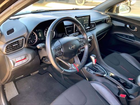 Used 2021 Hyundai Veloster 2.0 Premium image 16
