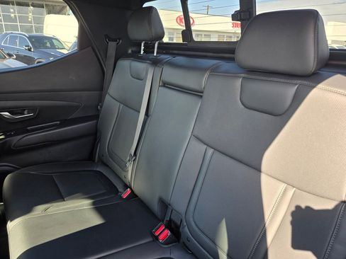 Used 2024 Hyundai Santa Cruz Night image 17