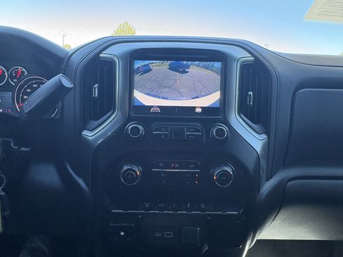 Used 2021 Chevrolet Silverado 2500 LT w/ Z71 Off-Road Package image 23