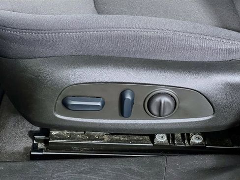 Used 2024 Chevrolet Malibu LT image 11